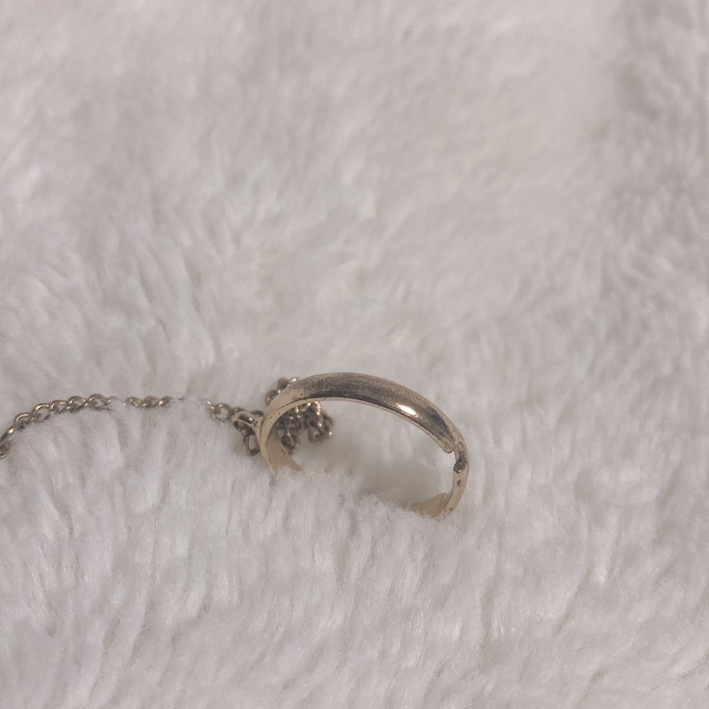 Jewelry - Picture 6 of 7
